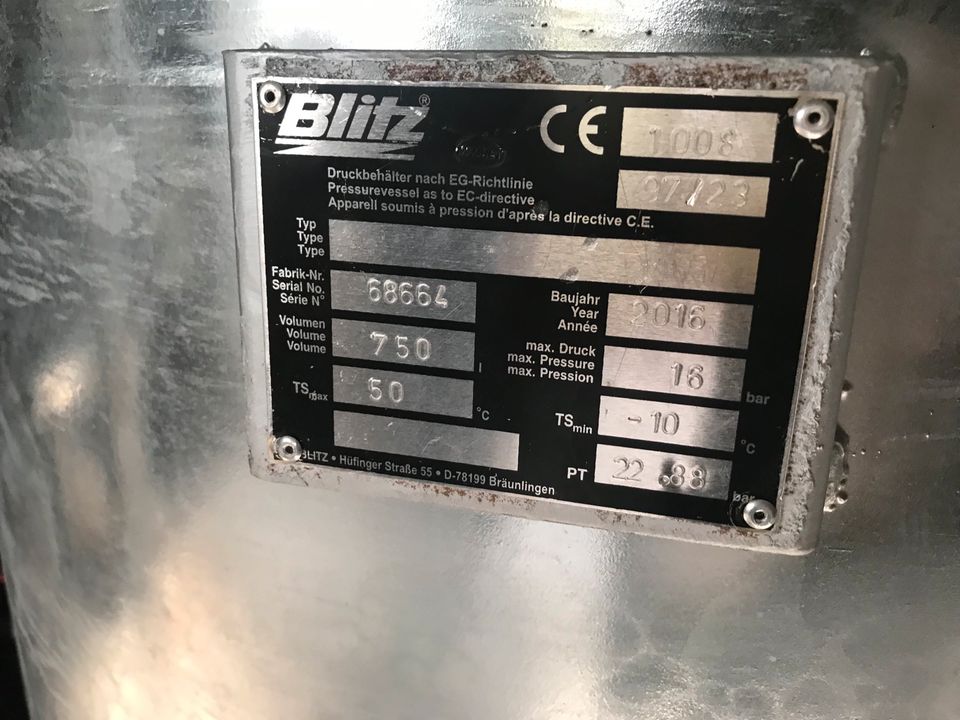 Blitz 15bar Kolbenkompressor Kompressor Druckbehälter Lufttrockne in Norderstedt