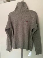 Tommy Hilfiger Pullover Wollpullover Gr. M Schafwolle grau Baden-Württemberg - Ravensburg Vorschau