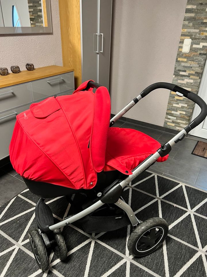 Kinderwagen 3in1 Maxi Cosi in Remchingen