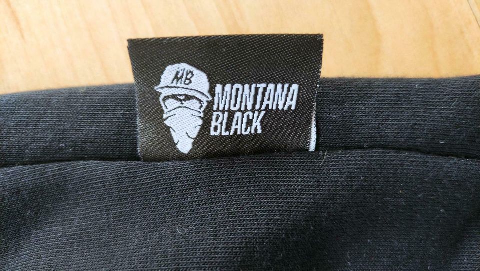 Hoodie von Montana Black in Maisach