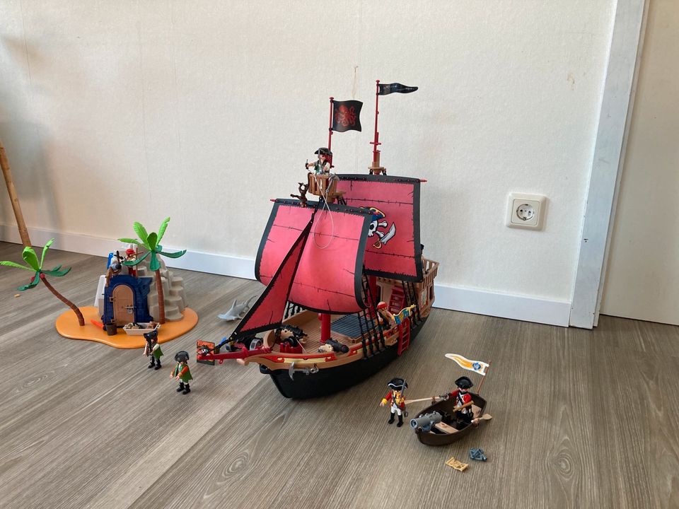 Playmobil Pirates: Schiff + Insel in Swisttal