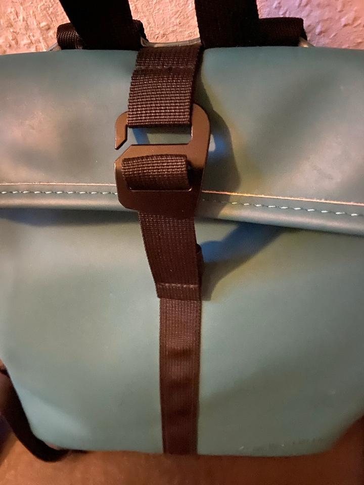 Rucksack  RolltopNew Rebels  wasserabweisend. dunkles Türkis/grün in Bremen