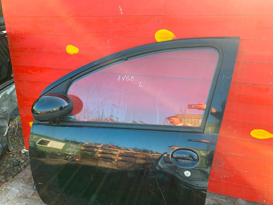 Toyota Aygo Tür Vorne Links ( ohne spiegel) in Bottrop