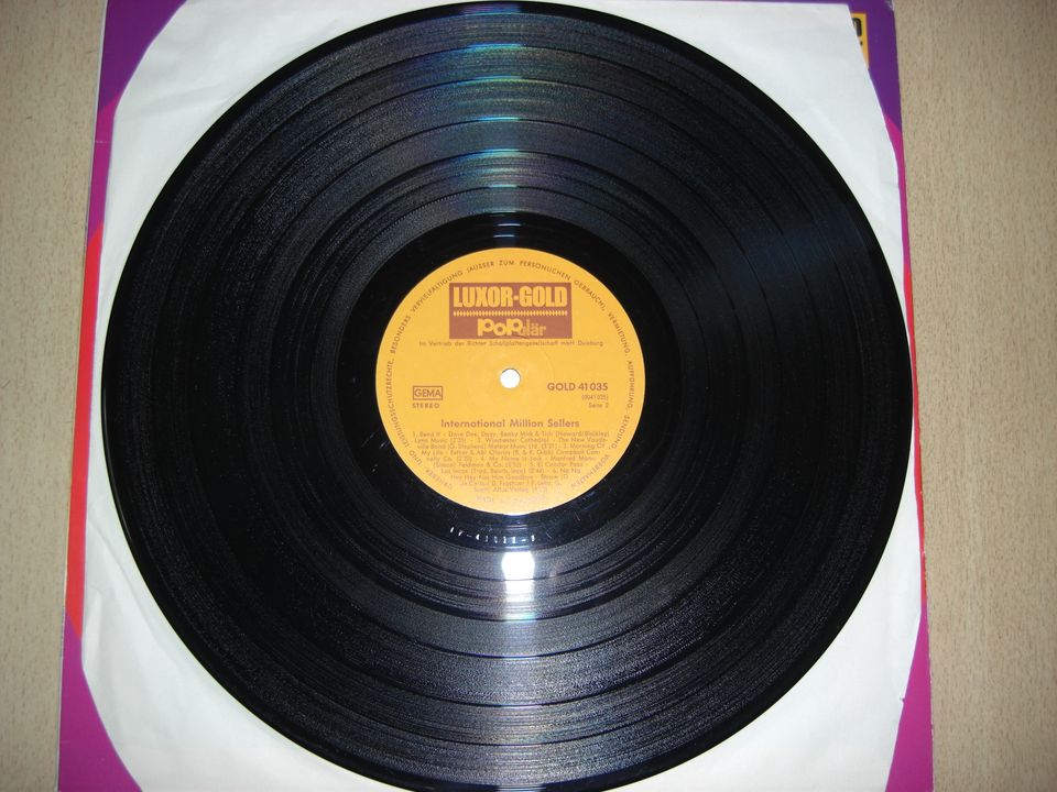 2 alte Langspielplatten LP Million Sellers, Pop Gold 70er Jahre in Aachen
