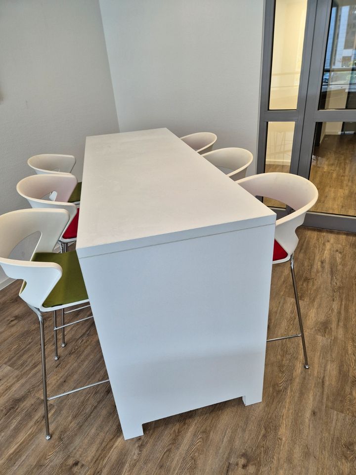 Konferenz- Ess- Bistro oder WG Tisch mit 6 Stühlen in Düsseldorf