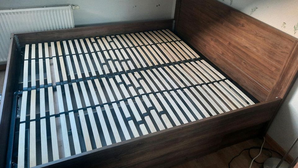Bett Schubladenbett 6 Schubkästen 200x180 Lattenrost in Schellerten