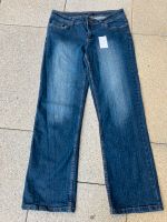 Weitgeschnittene leichte Jeans Stretchjeans Gr. 42 Port Louis Stuttgart - Bad Cannstatt Vorschau