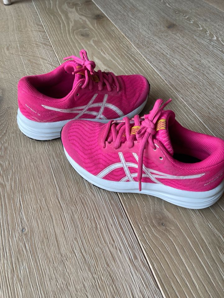 Sportschuhe asics in Bad Tölz