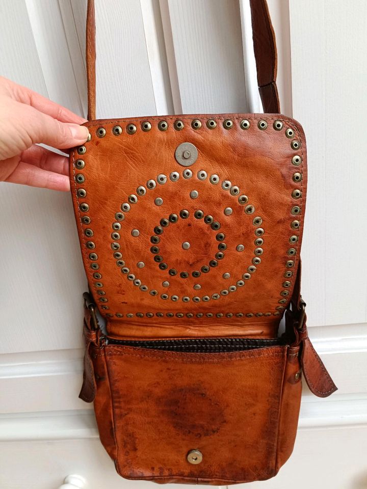 Tasche Ibiza Boho Hippie Nieten in Schwerte