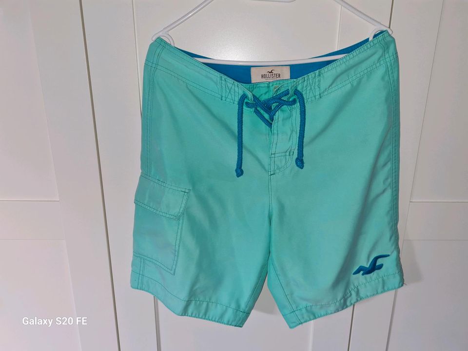 Schöne Jungen Herren Hollister Badeshort Badehose Gr. S in Arnstadt