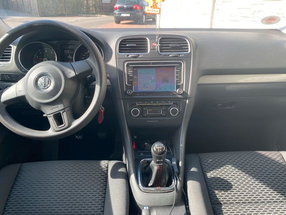 Volkswagen VW Golf 6 1.4 schwarz navi apple CarPlay in Harsewinkel - Marienfeld