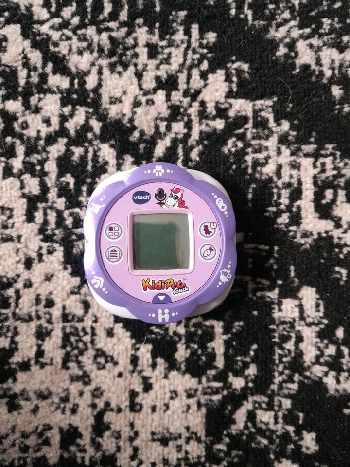 Vtech v tech kidi pet Touch tamagotchi in Mörfelden-Walldorf