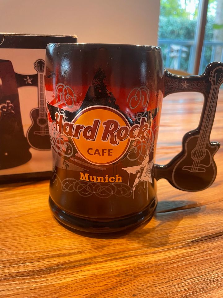 Hard Rock Café Munich Krug Tasse mit Gitarre NEU OVP in Kirchseeon