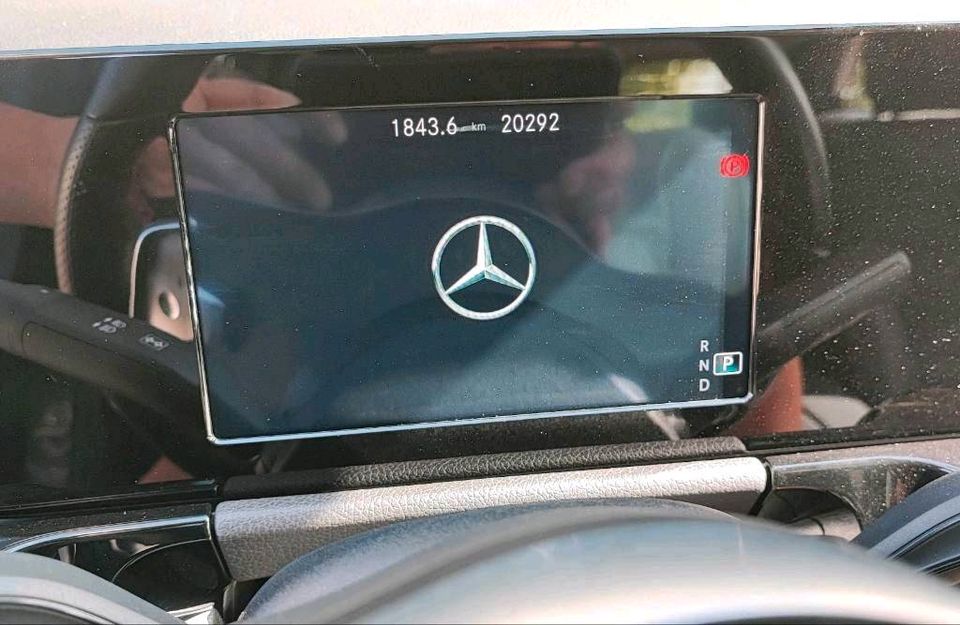 Mercedes GLA 200 4MATIC 8G-DCT mit AMG Performance Ausstattung in Quierschied
