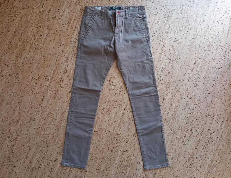 Chinohose, Stoffhose, S.Oliver, NEU, straight leg, 30/34 in Eilenburg