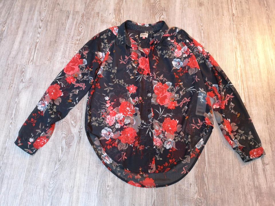 Only Bluse 36 S transparent grau rot Blumen in Weyhe