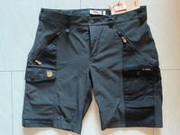 Fjällräven Nikka Shorts Curved w46 Sachsen - Coswig Vorschau