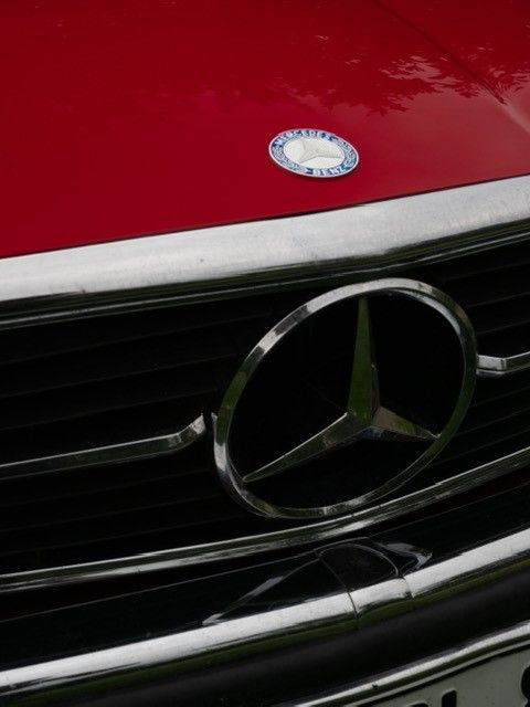 Mercedes 450 SL Cabrio in Rot – Ein Traum auf Rädern in Ottersberg