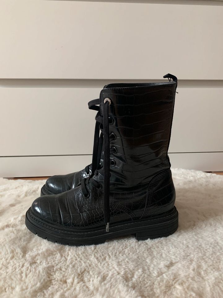 Deichmann Boots Gr 40 Biker Stiefel Chelsea Catwalk Schwarz in Bad Homburg