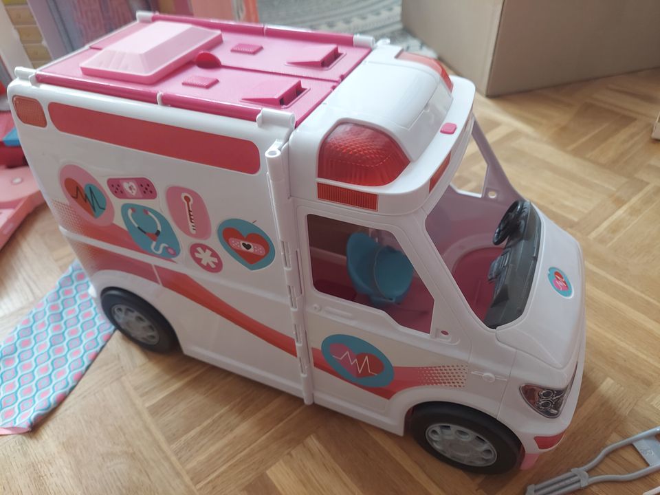 Barbie Krankenwagen mit Sirene in Erfurt