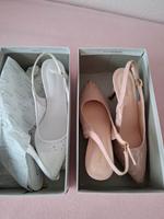Neue ungetragen  Schuhe mit Originalkarton  weiß und Rose Hessen - Willingen (Upland) Vorschau