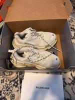 Balenciaga Triple S Sneaker – Top Zustand Berlin - Mitte Vorschau
