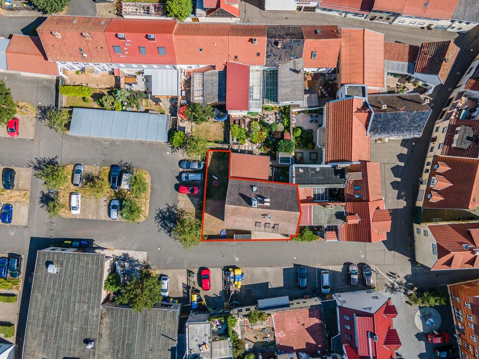 7-Zimmer-Haus mit große Garage im Zentrum von Sömmerda in Sömmerda