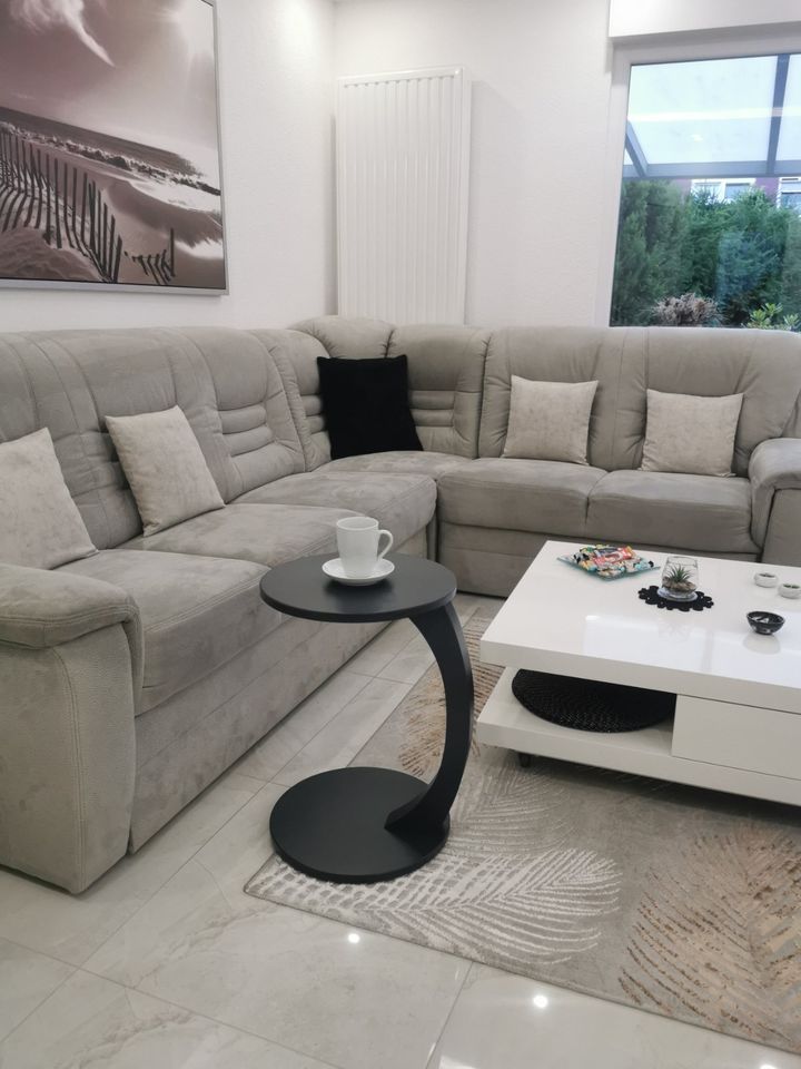 NEU ✅✅ Couchtisch mit Rollen - Kleiner Beistelltisch C Form - stylischer Sofatisch in weiß oder anthrazit  - runder Tisch als Ablagefläche für Couch und Sofa - Bestseller - Topseller in Rheinberg