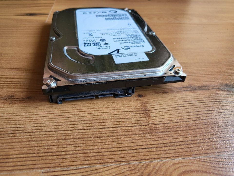 3,5 Seagate Barracuda 500GB Festplatte Intern 7200 HDD ST500DM002 in Übersee