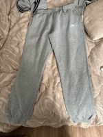 Graue Nike jogginhose Nordrhein-Westfalen - Bergheim Vorschau