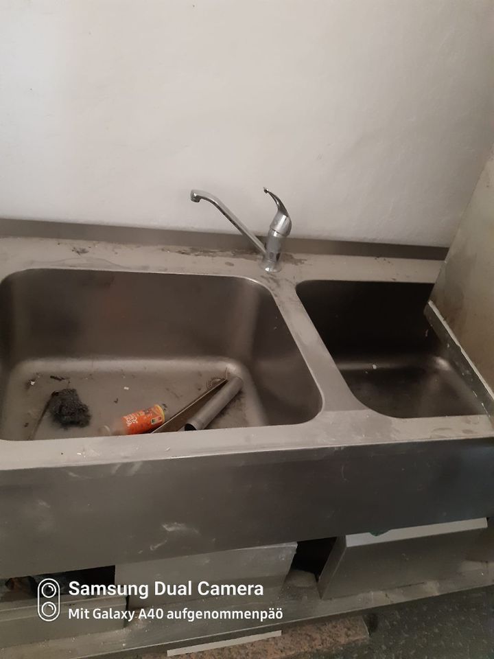 Ich biete gebrauchte Waschbecken Edelstahl in Dresden