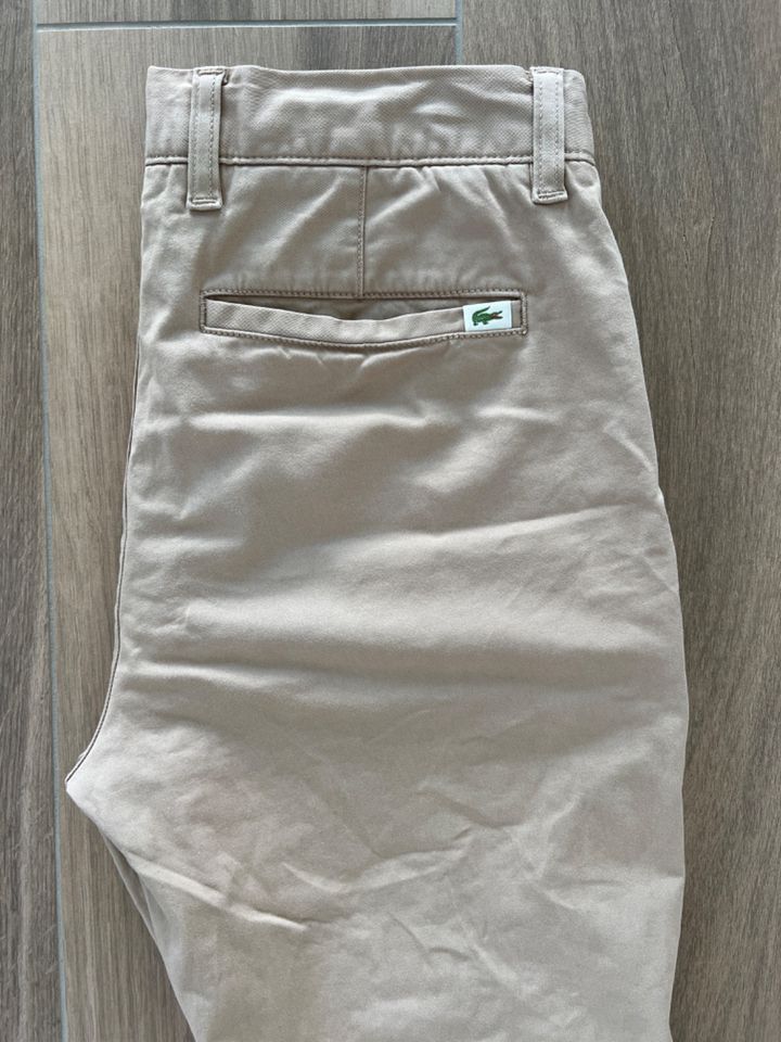 Lacoste Chino Hose, Farbe beige, Gr. 34 - neuwertig in Trier