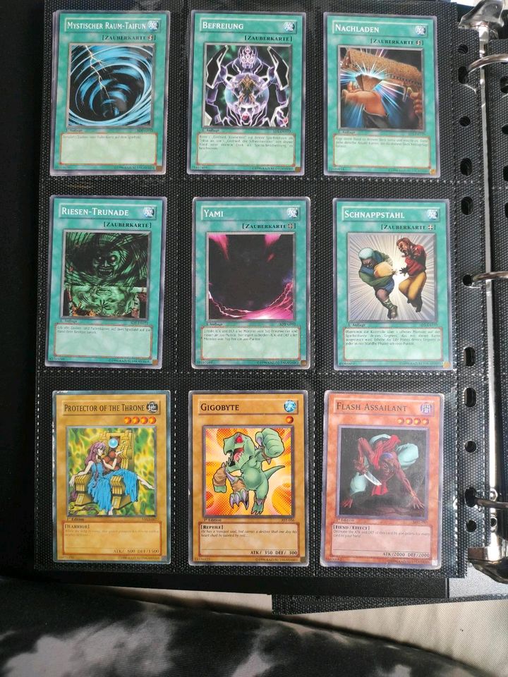 Yu-Gi-Oh! Sammelkarten. in Wipfeld