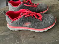 Sketchers Memory Foam Hessen - Hanau Vorschau