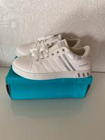 Stilvolle Damen-Sneaker, Größe 39 — NEU! Bayern - Nördlingen Vorschau