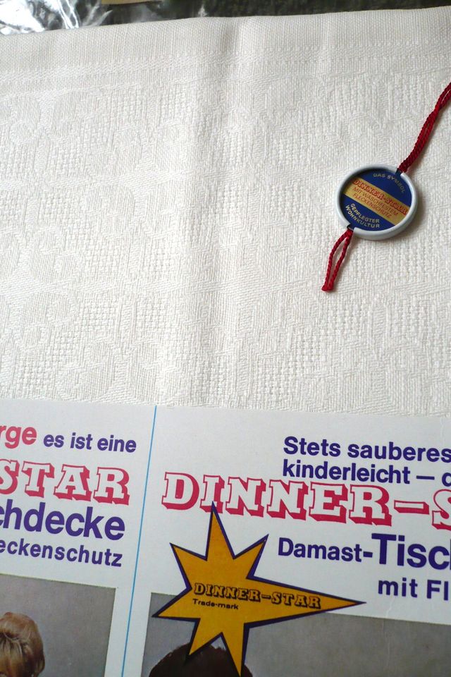 DINNER STAR DAMAST Tischdecke Retro 60er J.•[NEU]•100/160 in Lübeck