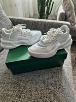 Lacoste Schuhe Sneaker Damen gr  36 wenig getragen Bremen - Gröpelingen Vorschau