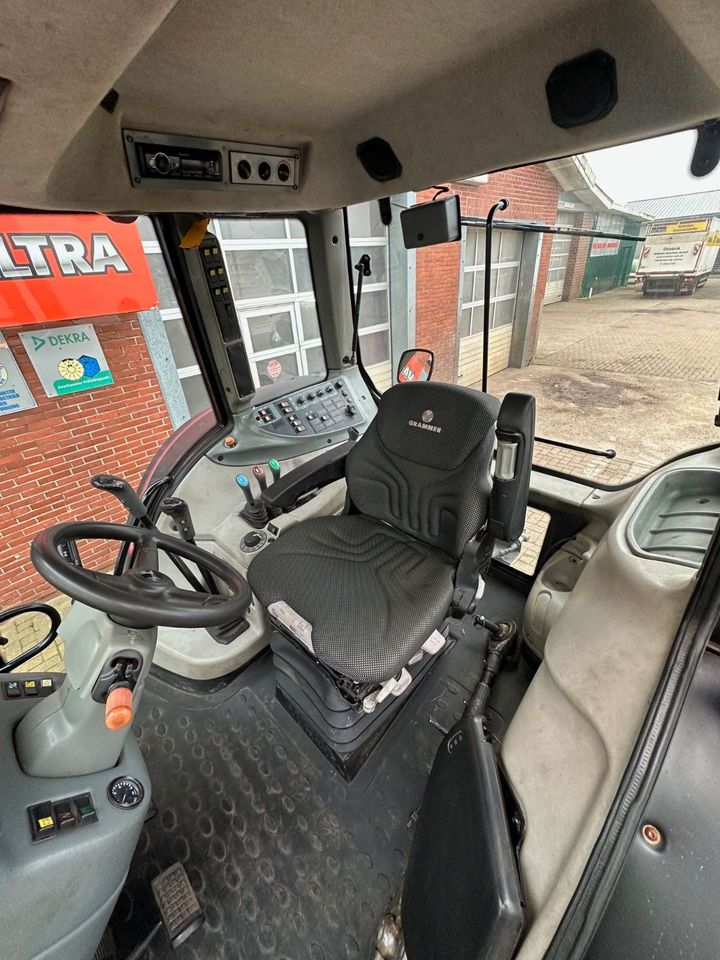 Valtra T191H Schlepper, Traktor in Bakum