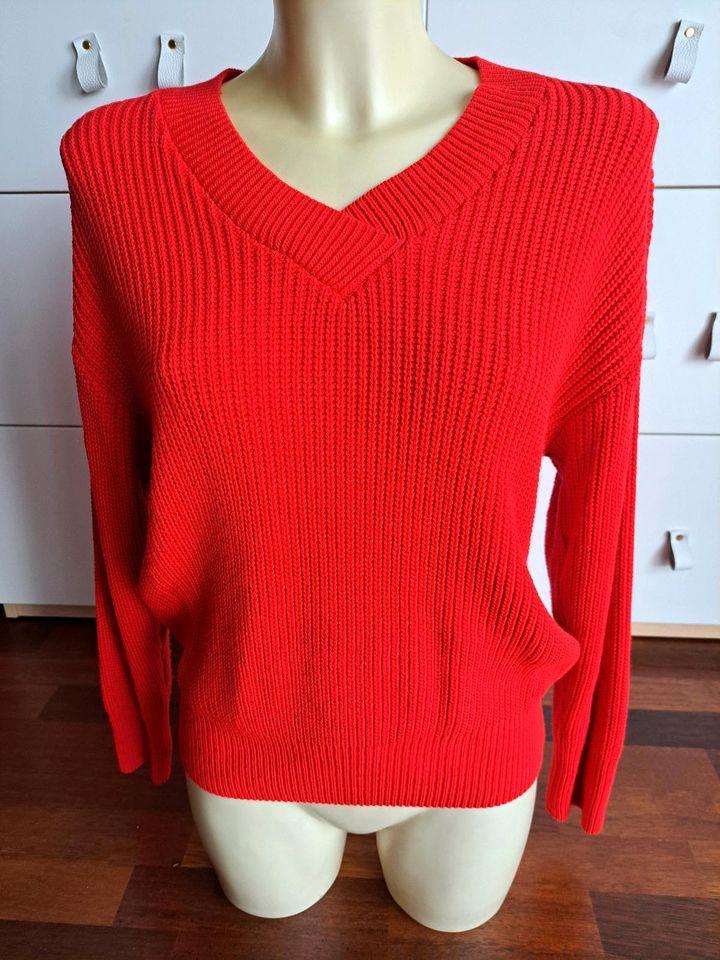 Pullover rot L XL NEU V-Ausschnitt in Ergolding