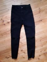 H&M Divided Jeans schwarz Used Look Löcher Gr. 36 Bayern - Baiersdorf Vorschau