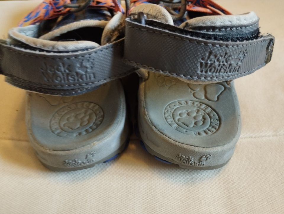 Kinderschuhe / Sandalen Jack Wolfskin - Größe 34 in Kalt