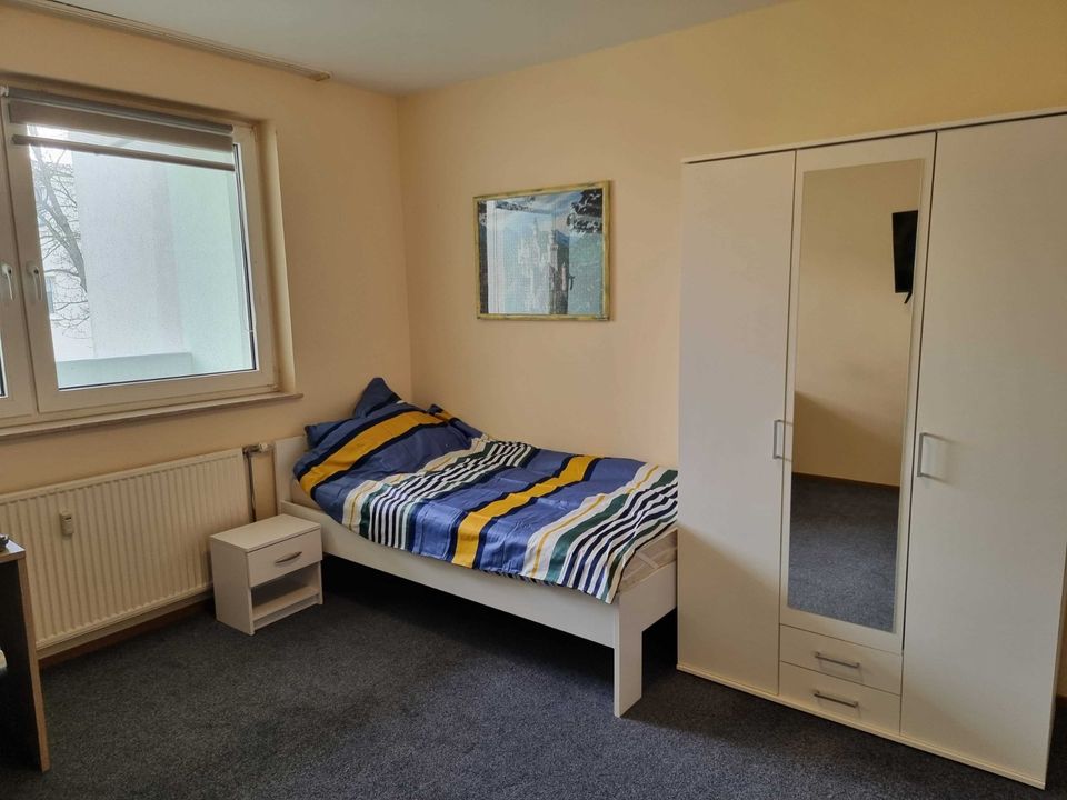 Ab 170 €/Woche möbliertes Zimmer mieten | Privatzimmer | Monteurzimmer  | Onkel Tom in Paderborn