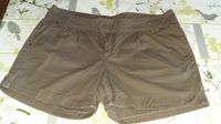 Damen Shorts Gr. 42, Fb. dunkelbraun (schoko) mit Umschlag Takko Baden-Württemberg - Mühlhausen Vorschau