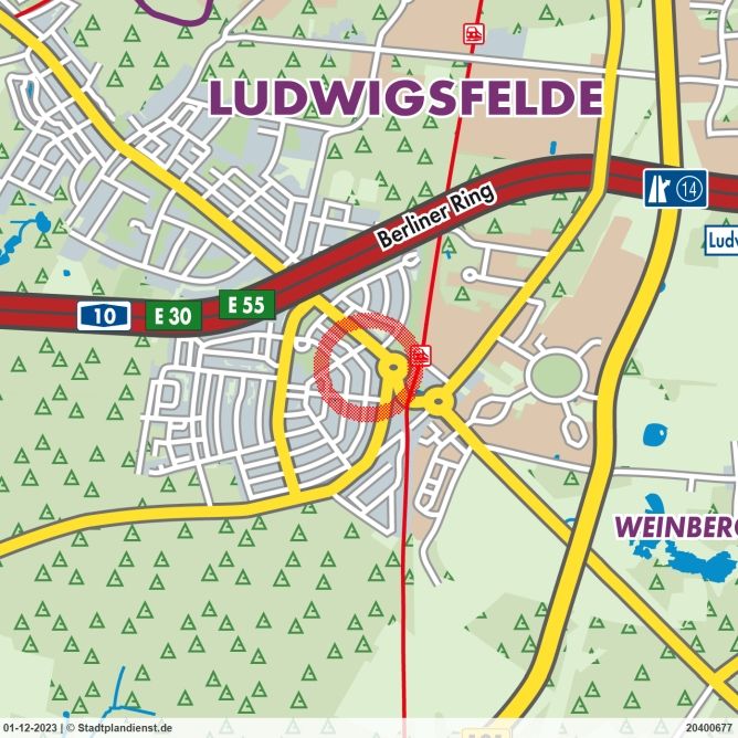 IMMOBERLIN.DE - Ideal positioniert + erschlossen! Großes Baugrundstück mit Baumbestand in Ludwigsfelde