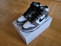 Nike Dunk High By You Braun Weiß Schwarz, EU 45, US 11 Nordrhein-Westfalen - Hattingen Vorschau