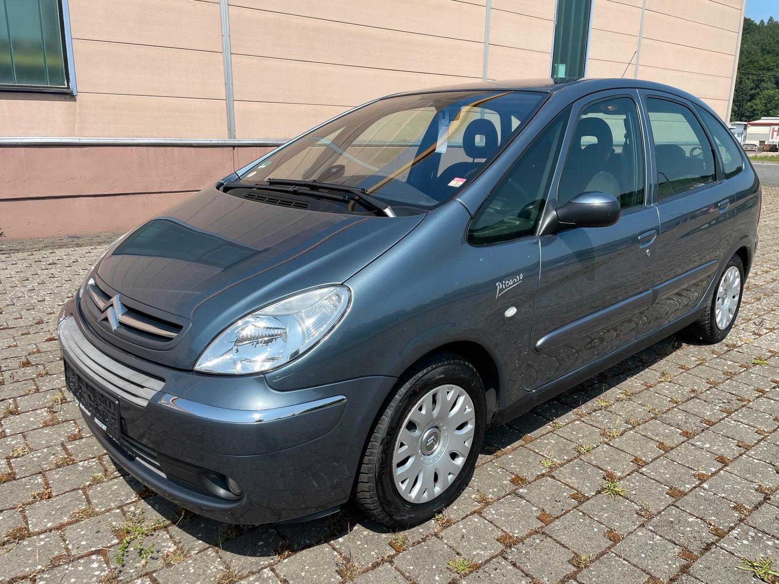 Abbildung des Autos Citroen Xsara Picasso Hu…