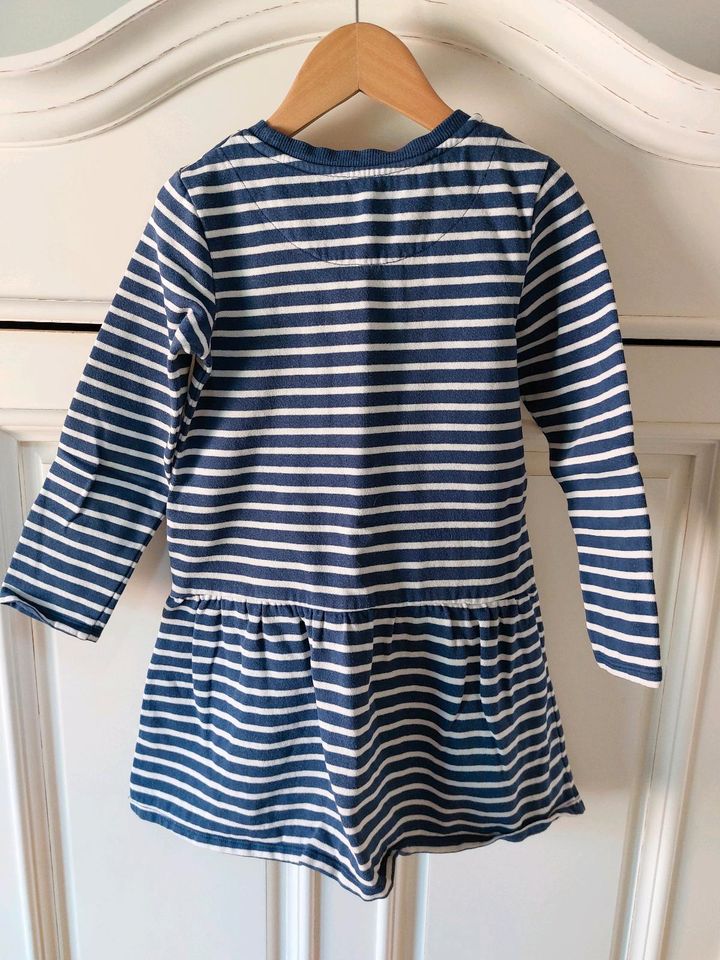 Schönes bequemes Mini Boden Sweatkleid 6-7/122 blau weiß maritim in Hamburg