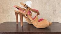 Boden, offene Wildleder-Pumps (Sandalen), hellbraun, Größe 38 Hamburg-Nord - Hamburg Eppendorf Vorschau