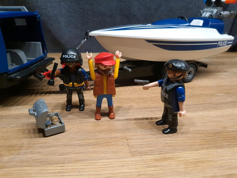 Playmobil 5187 - Polizeitruck mit Speedboot in Espenau