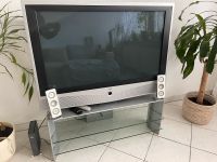 Loewe Fernseher mit Unterschrank & Alexa Echo Dot + Fernbed. Nordrhein-Westfalen - Herne Vorschau